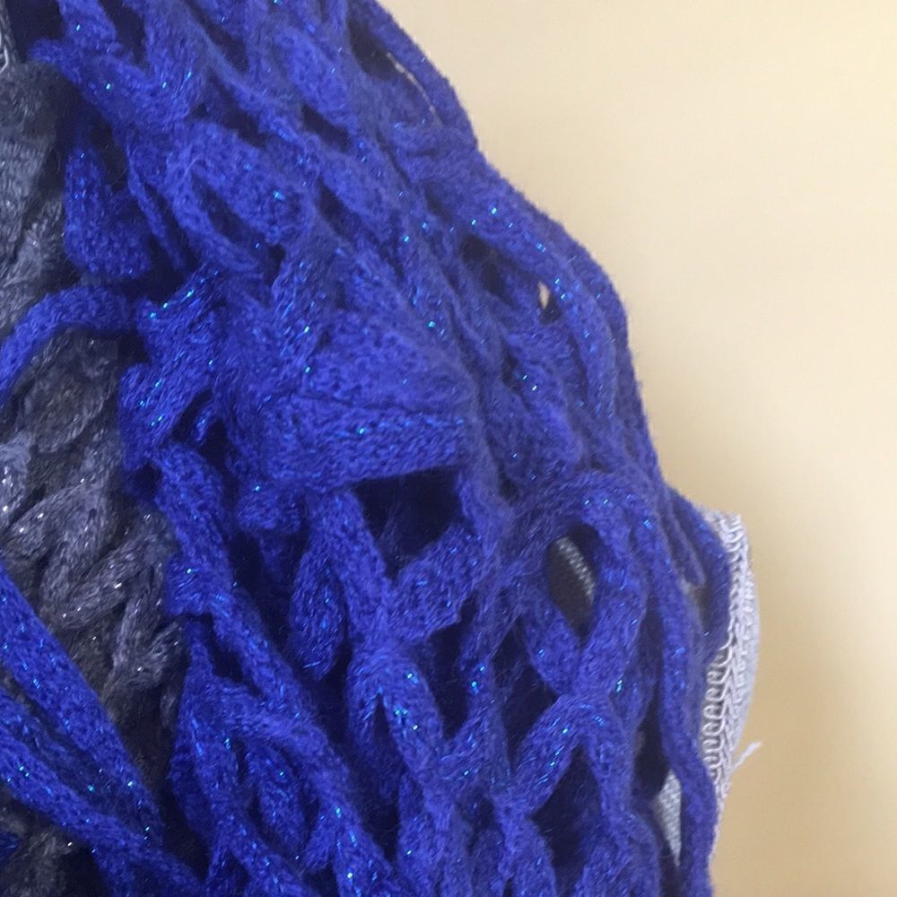Bundle of Scarves - Picture 3 of 5